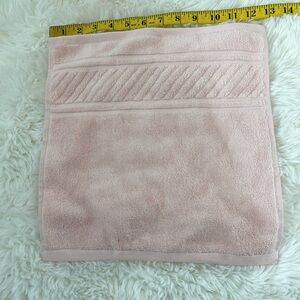 New Martha Stewart facial BATH hand TOWEL for women girl kid anyone 🎁 Birthday